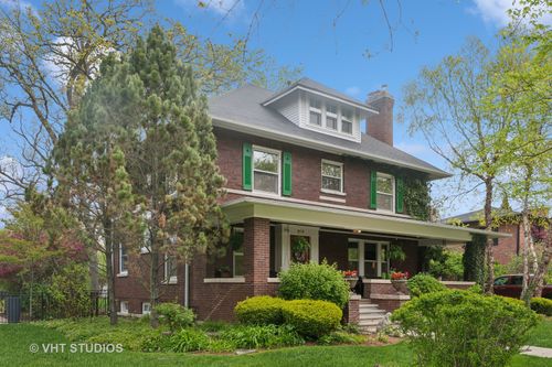 1118 Forest Ave, Wilmette, IL, 60091-1655 | Card Image