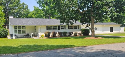301 Graham St, Clinton, NC, 28328-4114 | Card Image
