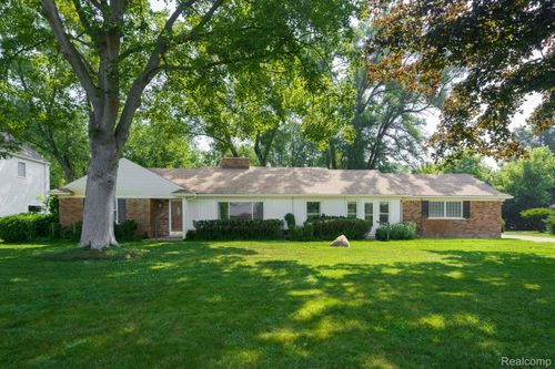 32620 Inkster Rd, Franklin, MI, 48025-1024 | Card Image