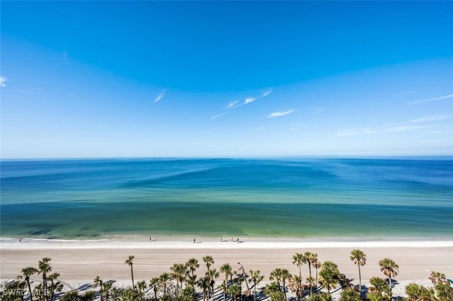 APT-1004 - 8231 Bay Colony Dr, Condo with 2 bedrooms, 3 bathrooms and null parking in NAPLES FL | Image 40