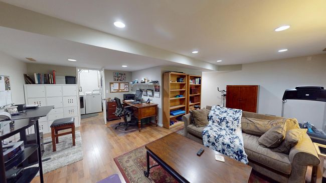 LL Family Room | Image 28