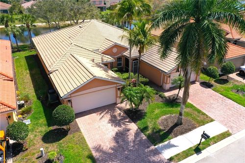 14318 Manchester Dr, NAPLES, FL, 34114-8626 | Card Image