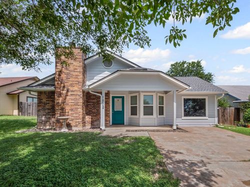 1002 Cresswell Dr, Pflugerville, TX, 78660-2147 | Card Image