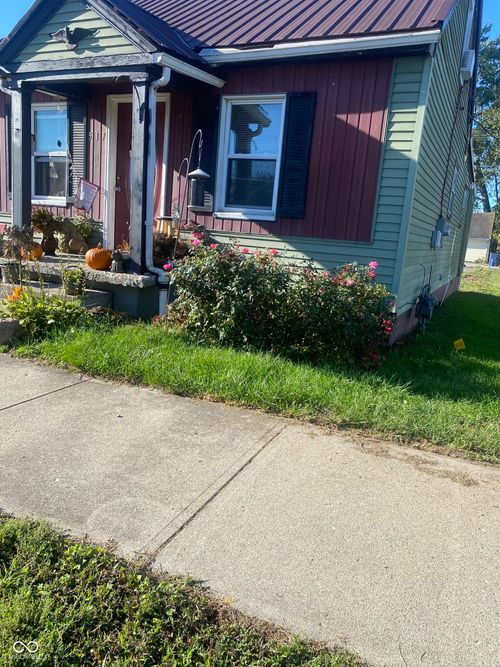 517 Arch St, Lawrenceburg, IN, 47025-1707 | Card Image