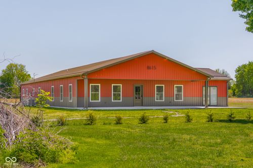 8615 S 150 W, Columbus, IN, 47201-5035 | Card Image