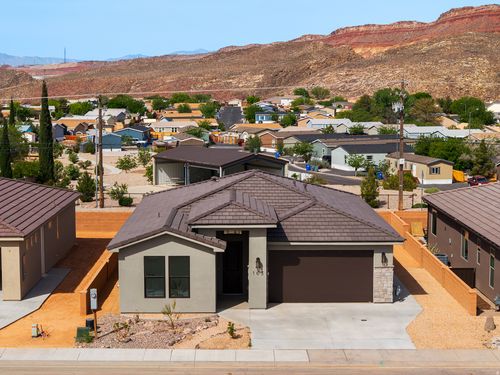 163 N 3670 W, Hurricane, UT, 84737-3675 | Card Image