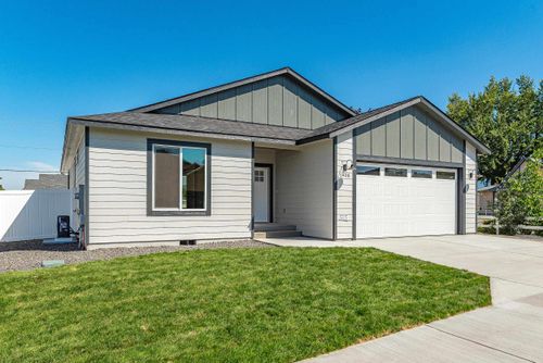 1908 N Donwood Ln, Spokane Valley, WA, 99016-4027 | Card Image