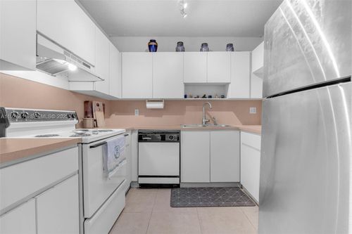 apt-f302-1900 W 68th St, Hialeah, FL, 33014-4478 | Card Image