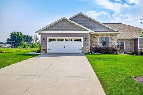 W7092 Ridgeline Trail, Greenville, WI, 54942 | Card Image