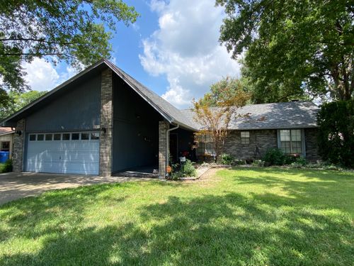 1611 Woodlawn Dr, Miami, OK, 74354-2107 | Card Image