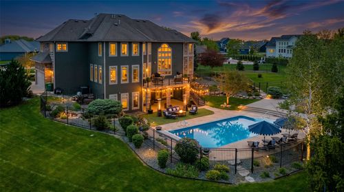 2817 Ne Seneca Dr, Ankeny, IA, 50021-6727 | Card Image