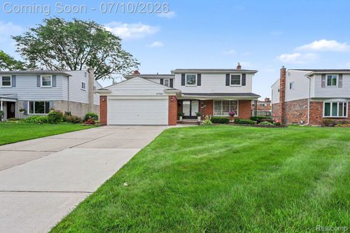 17321 Madison St, Southfield, MI, 48076-1248 | Card Image