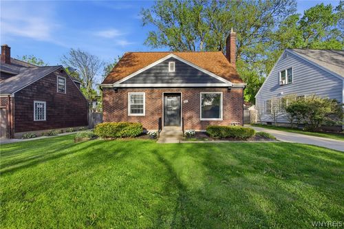 63 Garland Dr, Amherst, NY, 14226-3333 | Card Image