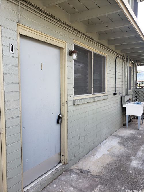 1-141 Kihapai St, Kailua, HI, 96734-2629 | Card Image