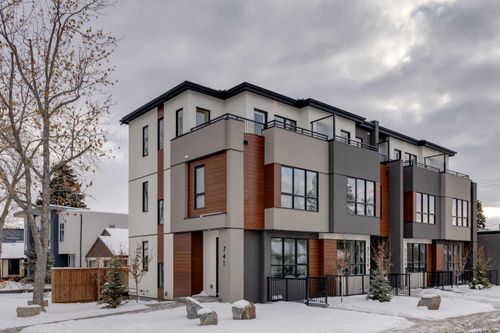 2122 7 St Nw, Calgary, AB, T2M | Card Image