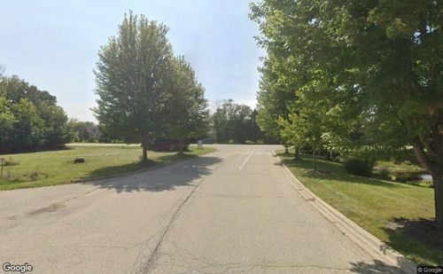 1102 N Noble Pkwy, Port Barrington, IL, 60010 | Card Image