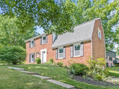 2312 Mill Grove Road, House other with 4 bedrooms, 2 bathrooms and 2 parking in Upper St. Clair PA | Image 1