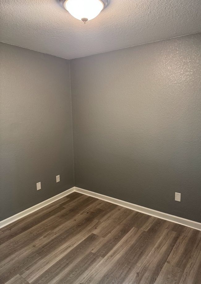 1312 N Hickory St, House other with 4 bedrooms, 2 bathrooms and 4 parking in Champaign IL | Image 18
