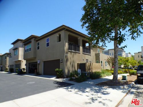 239 Cultivate, Irvine, CA, 92618-1057 | Card Image