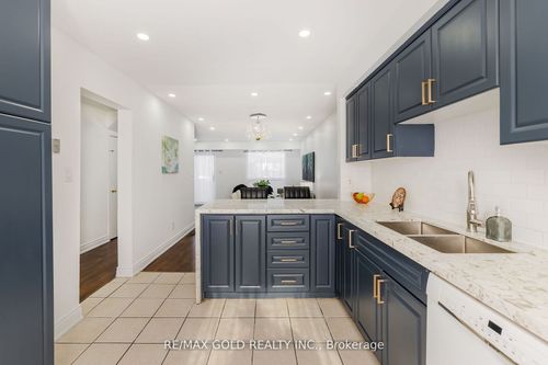 18-7560 Goreway Dr, Mississauga, ON, L4T2V2 | Card Image