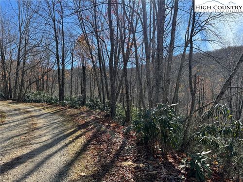 19 Ridgecrest Circle, Beech Mountain, NC, 28604 | Card Image