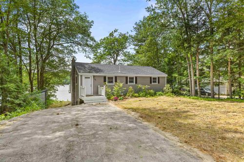 75 New Hampshire Dr, Webster, NH, 03303-7920 | Card Image