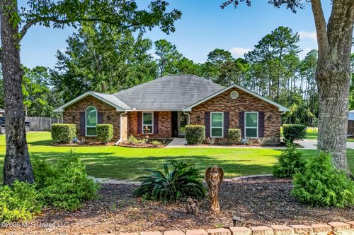 5624 Aila St, Diamondhead, MS, 39525-3417 | Card Image