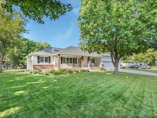 2305 15th St S, Saint Cloud, MN, 56301-4958 | Card Image