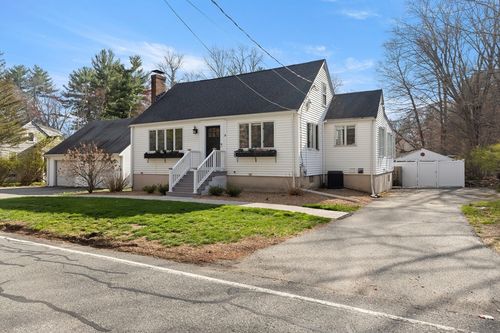 14 Mill St, North Reading, MA, 01864-2604 | Card Image