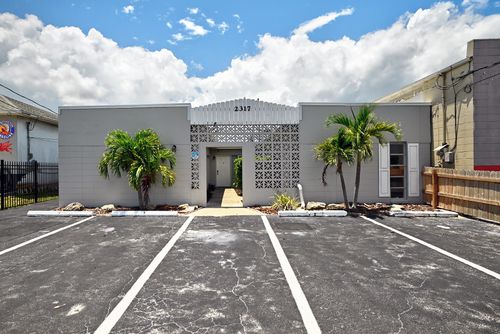 2317 N Cocoa Blvd, Cocoa, FL, 32922-7086 | Card Image