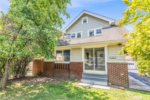 340 E 276th St, Euclid, OH, 44132-1304 | Card Image