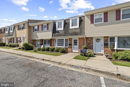 30 Heritage Ct, ANNAPOLIS, MD, 21401-4227 | Card Image