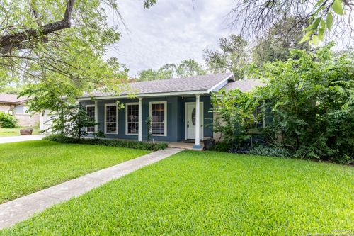 13026 Los Espanada St, San Antonio, TX, 78233-5803 | Card Image