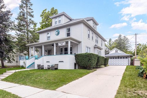 121 S East Street, Elkhart Lake, WI, 53020 | Card Image