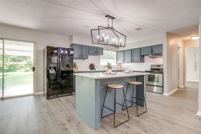 1909 Balla Way, House other with 3 bedrooms, 2 bathrooms and null parking in Grand Prairie TX | Image 13
