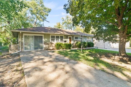 11404 Spring Valley Rd, Kansas City, MO, 64134-3657 | Card Image