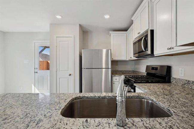313 Grayson Baw Ln, House other with 3 bedrooms, 2 bathrooms and 2 parking in Waller TX | Image 13