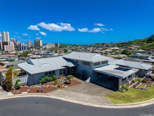 3515 Ala Haukulu Pl, Honolulu, HI, 96818-2221 | Card Image