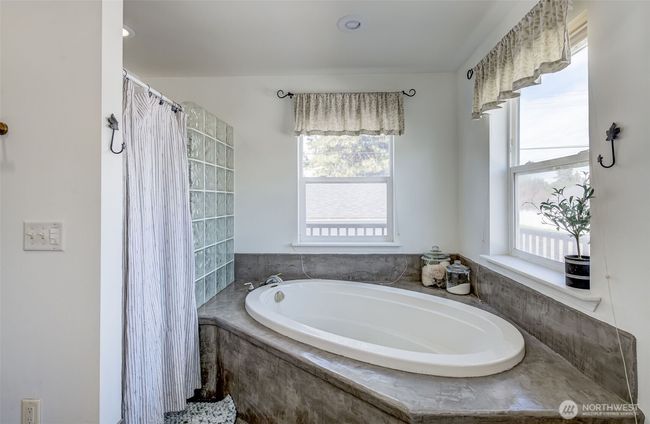 417 E Walnut St, House other with 4 bedrooms, 3 bathrooms and 4 parking in Waterville WA | Image 17