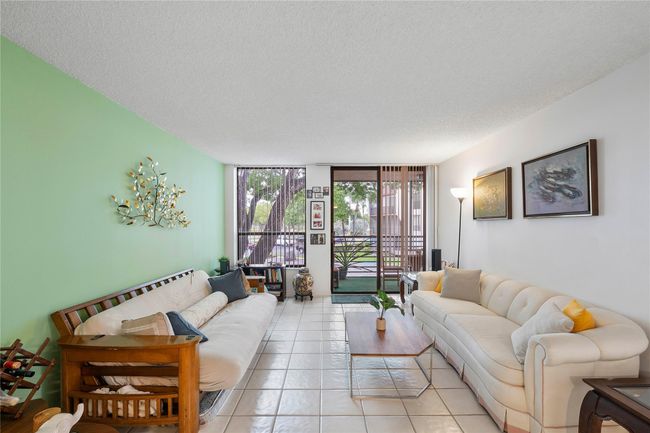 APT-203 - 7750 W Mcnab Rd, Condo with 2 bedrooms, 2 bathrooms and null parking in Tamarac FL | Image 4