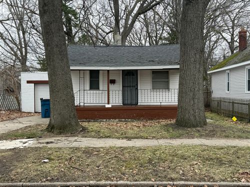 2820 Park St, Muskegon, MI, 49444-1914 | Card Image