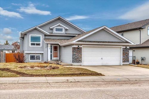 27 Aspen Creek Way, Strathmore, AB, T1P1R2 | Card Image