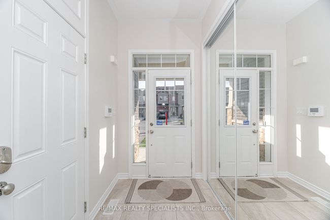69 Phyllis Dr, House attached with 4 bedrooms, 3 bathrooms and 2 parking in Caledon ON | Image 5