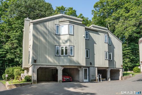 e1-11 Byrne Ct, Farmington, CT, 06032-3540 | Card Image
