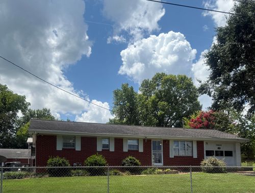 139 Easy St, Newport, TN, 37821-3435 | Card Image