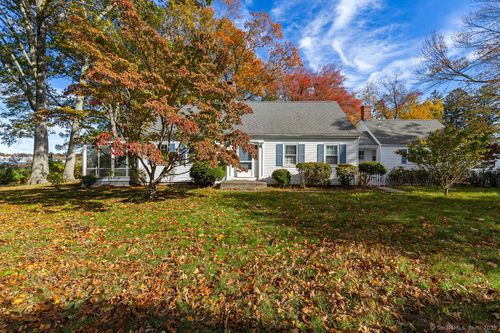 31 Pawson Rd, Branford, CT, 06405-5034 | Card Image