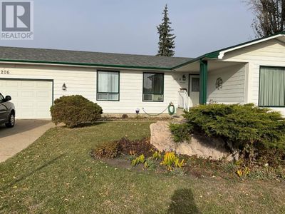 6206 61 Ave, House other with 3 bedrooms, 3 bathrooms and 4 parking in Red Deer AB | Image 3