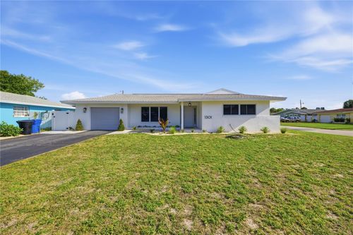 1301 62nd Ter S, St Petersburg, FL, 33705-5634 | Card Image