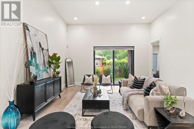 506 Lily Mac Blvd, Townhouse with 2 bedrooms, 2 bathrooms and null parking in Windsor ON | Image 15