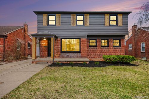 327 Normandy Rd, Royal Oak, MI, 48073-5111 | Card Image